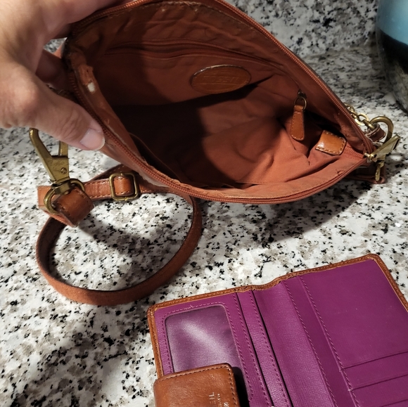Fossil Purse and Wallet - Picture 3 of 8